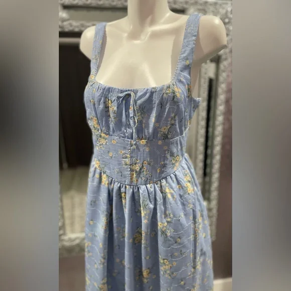 Jessica Simpson Floral Milkmaid Midi Dress - Picture 2 of 11